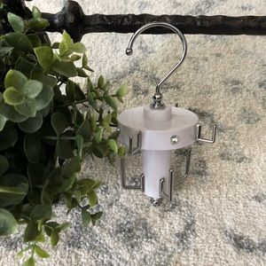 Belt/Necklace Swivel Hanger
